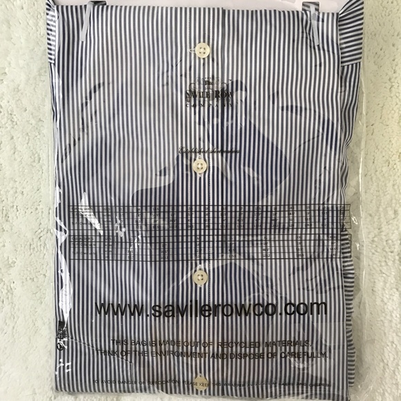 NWT. Savile Row Co. button down classic fit shirt - Picture 3 of 3